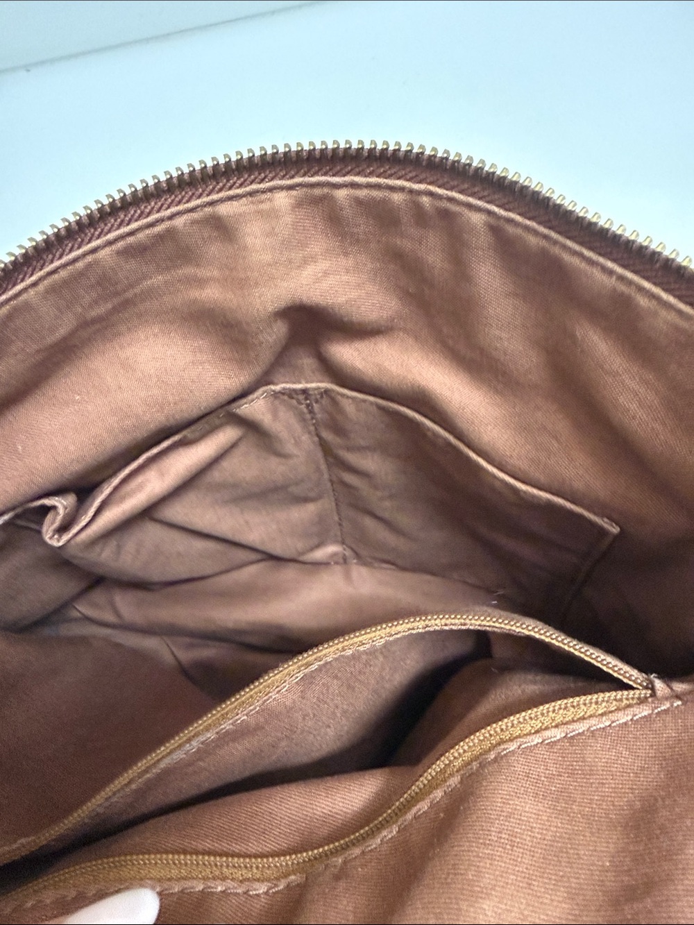 Fossill Brown Leather Crossbody Bag - Everyday Women’s Shoulder Bag - Picture 5 of 12
